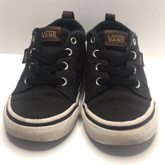 boys elastic lace trainers